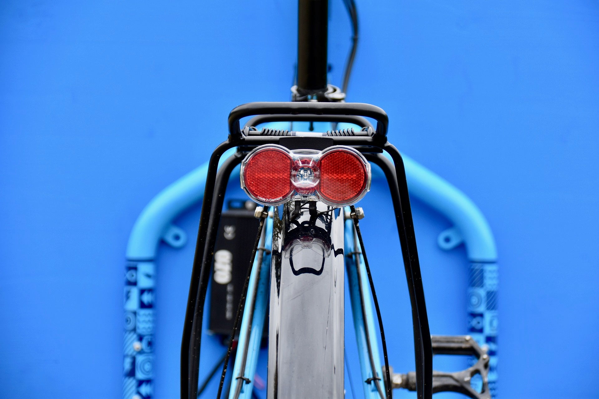 Cómo montar las luces de tu bicicleta – ICAN Cycling