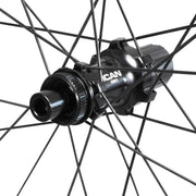 gravel bike wheels hub