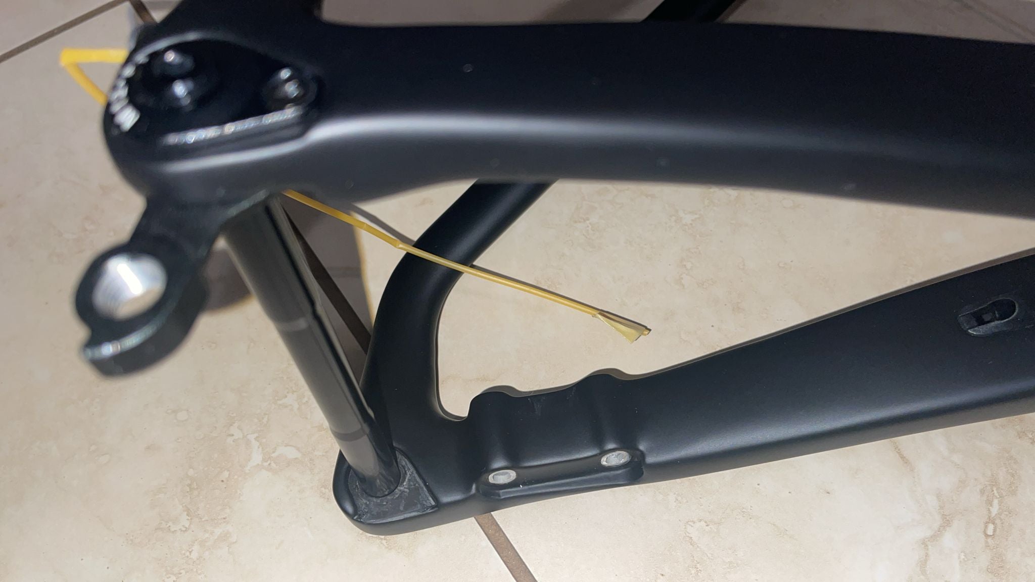 Vélo de contre-la-montre Giant - GIANT - 6464 - Troc Vélo Vélo de contre-la-montre Giant - GIANT - 6464 - Troc Vélo